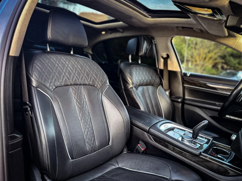 BMW 740 Xdrive= Business Class= Laser Lights= Full Extras, снимка 10 - Автомобили и джипове - 49764681