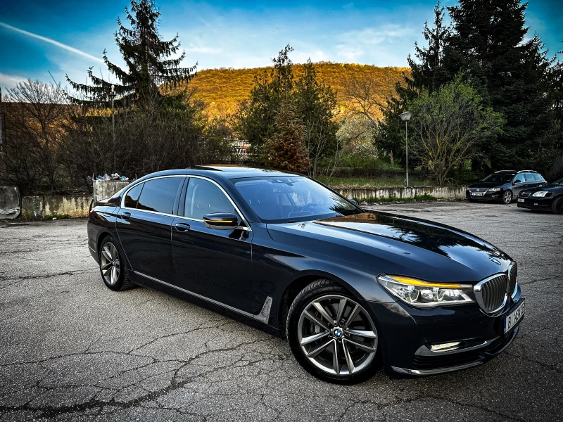 BMW 740 Xdrive= Business Class= Laser Lights= Full Extras, снимка 4 - Автомобили и джипове - 49764681