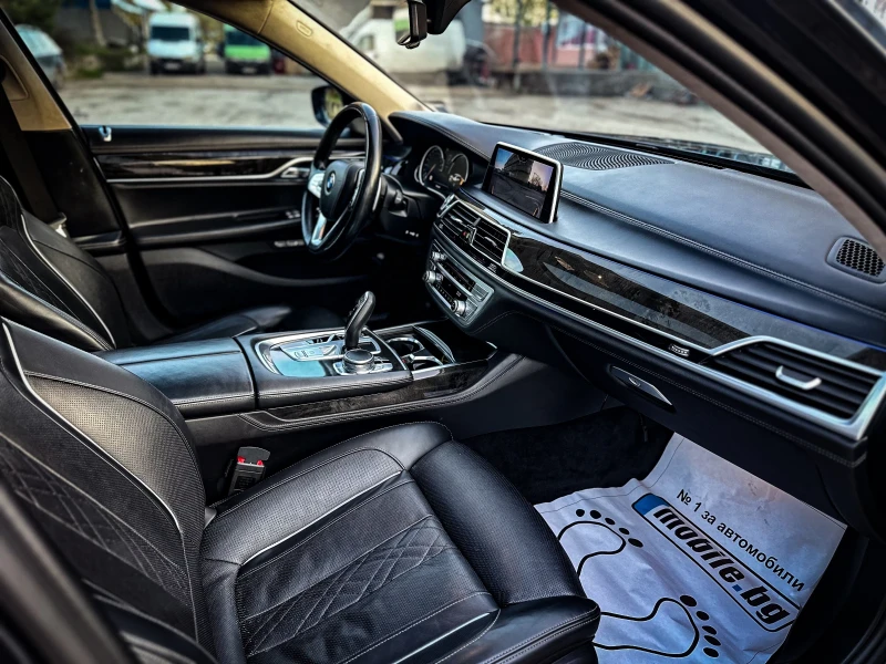 BMW 740 Xdrive= Business Class= Laser Lights= Full Extras, снимка 9 - Автомобили и джипове - 49764681
