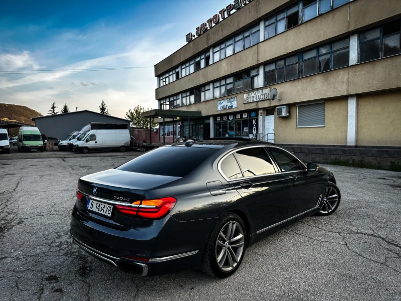 BMW 740 Xdrive= Business Class= Laser Lights= Full Extras, снимка 5 - Автомобили и джипове - 49764681
