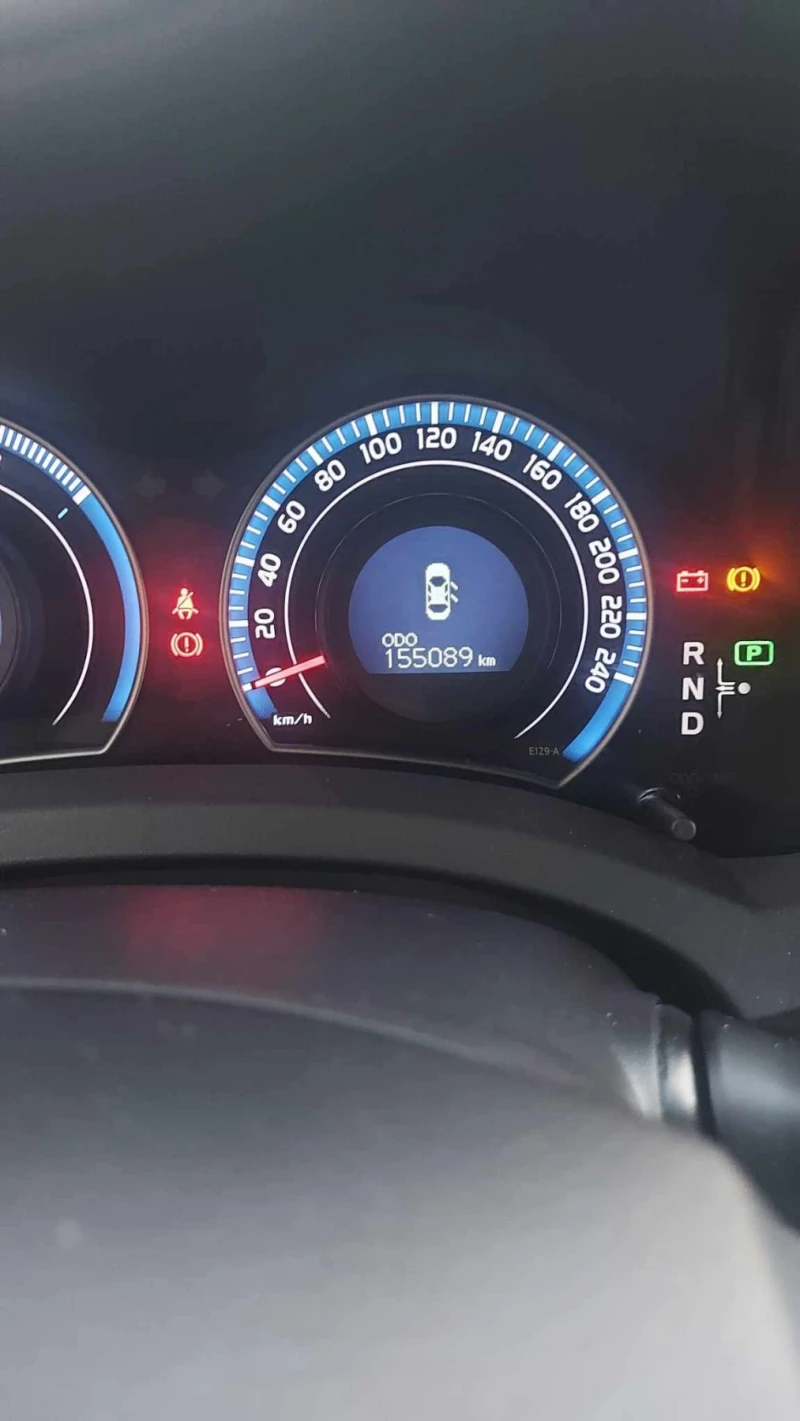 Toyota Auris  1.8 hybrid Swiss, снимка 8 - Автомобили и джипове - 52682930