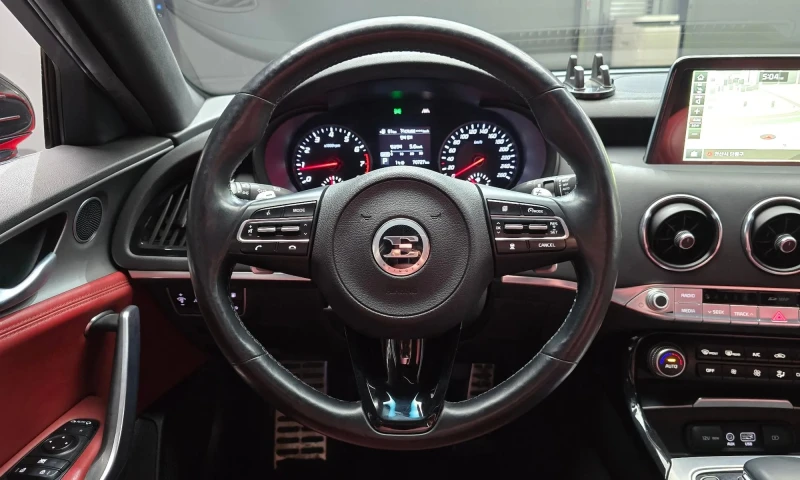 Kia Stinger 2.0 Turbo Awd Platinum, снимка 11 - Автомобили и джипове - 51330522