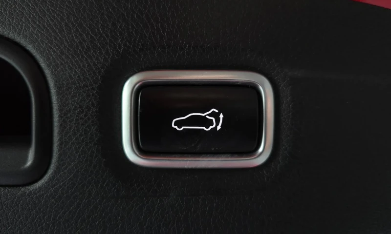 Kia Stinger 2.0 Turbo Awd Platinum, снимка 16 - Автомобили и джипове - 51330522