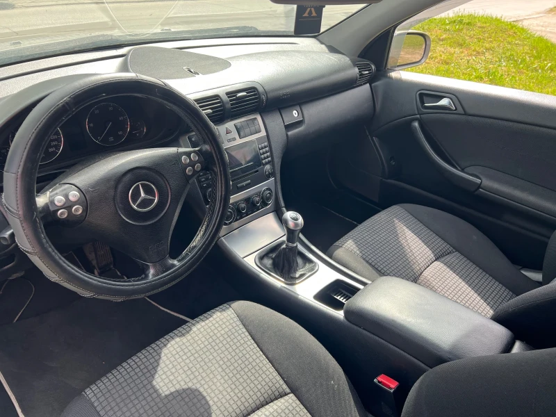Mercedes-Benz C 220 CDI Sport Coupe (150 к.с.), снимка 10 - Автомобили и джипове - 52415967