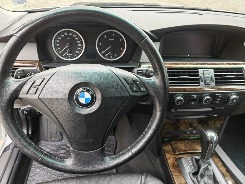 BMW 530 Реални км!, снимка 9 - Автомобили и джипове - 52542831