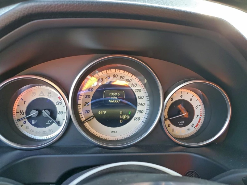 Mercedes-Benz E 350 3.5l 4Matic, снимка 9 - Автомобили и джипове - 53262470