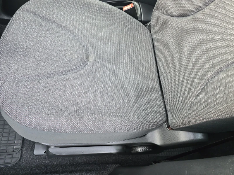 Nissan Micra 1.3i KLIMA , снимка 13 - Автомобили и джипове - 53503027