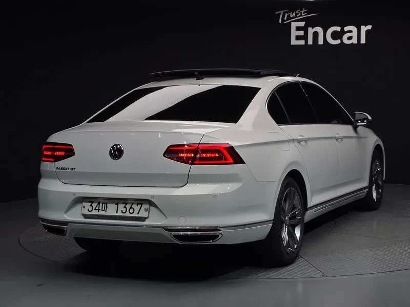 VW Passat 2.0 Tdi Prestige, снимка 2 - Автомобили и джипове - 55110975