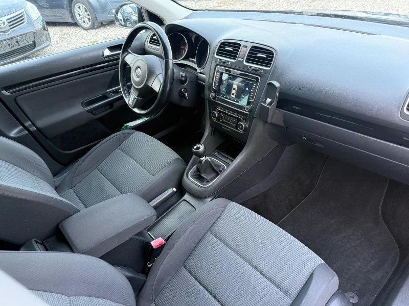 VW Golf Variant 1.6 TDI, снимка 11 - Автомобили и джипове - 55985205