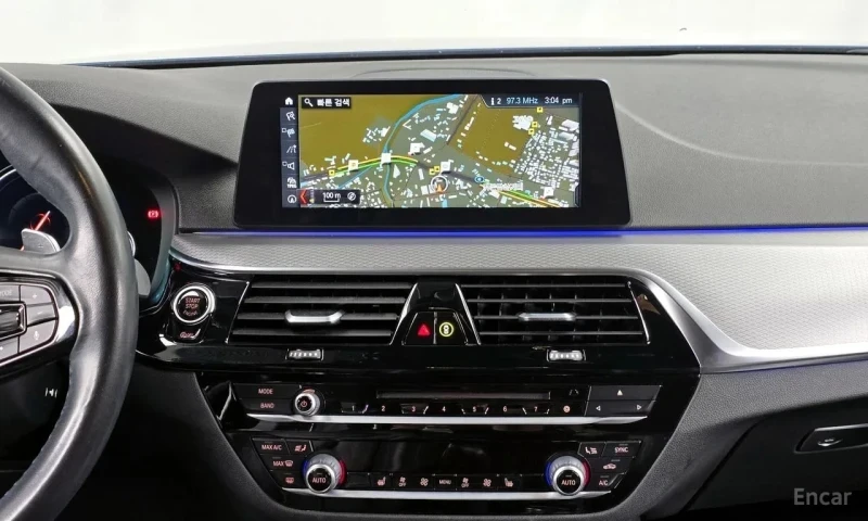 BMW 530 * 530i xDrive M Sport Package * ЦЕНА ДО БГ, снимка 13 - Автомобили и джипове - 56332034