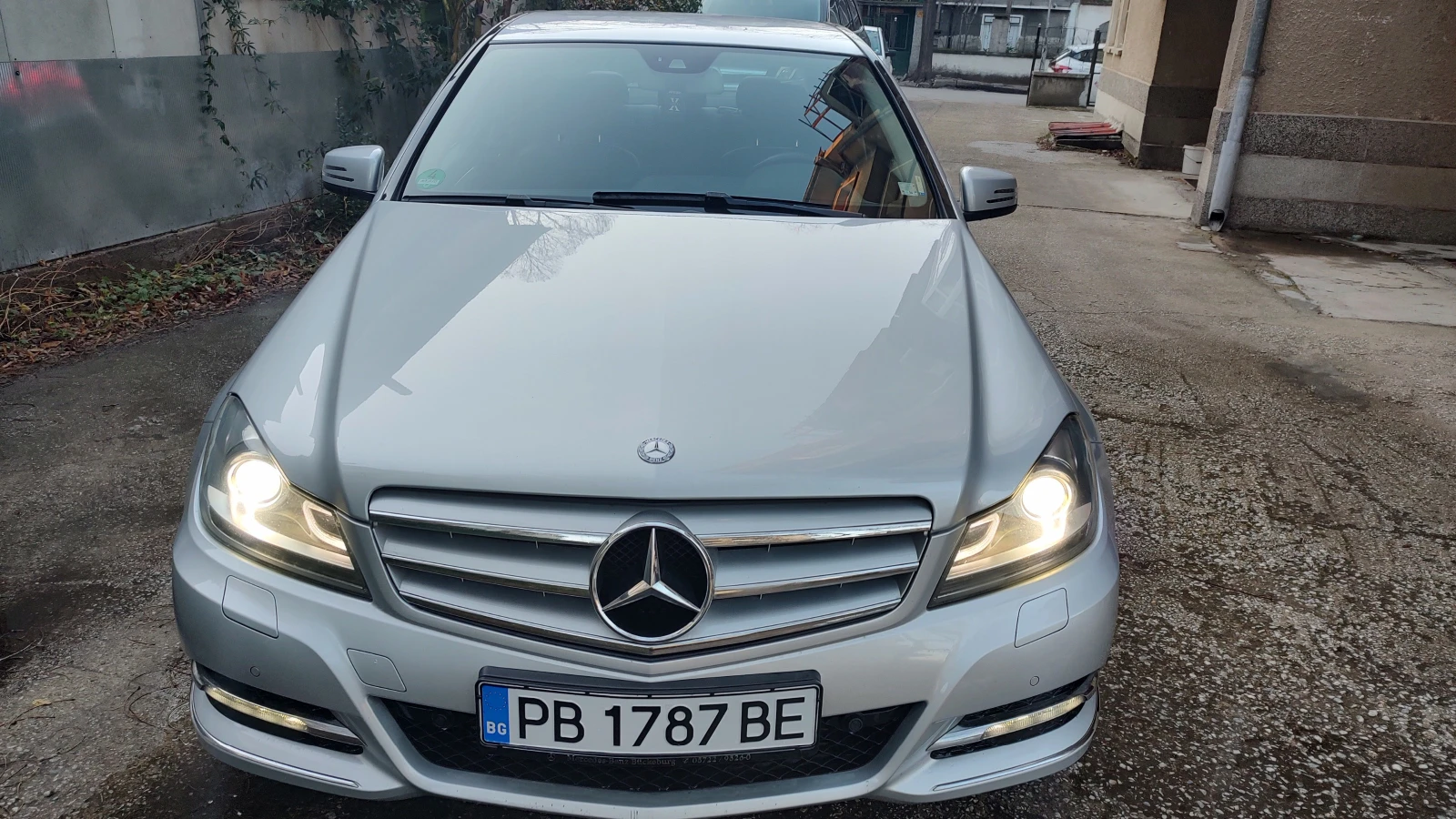 Mercedes-Benz C 200, снимка 1