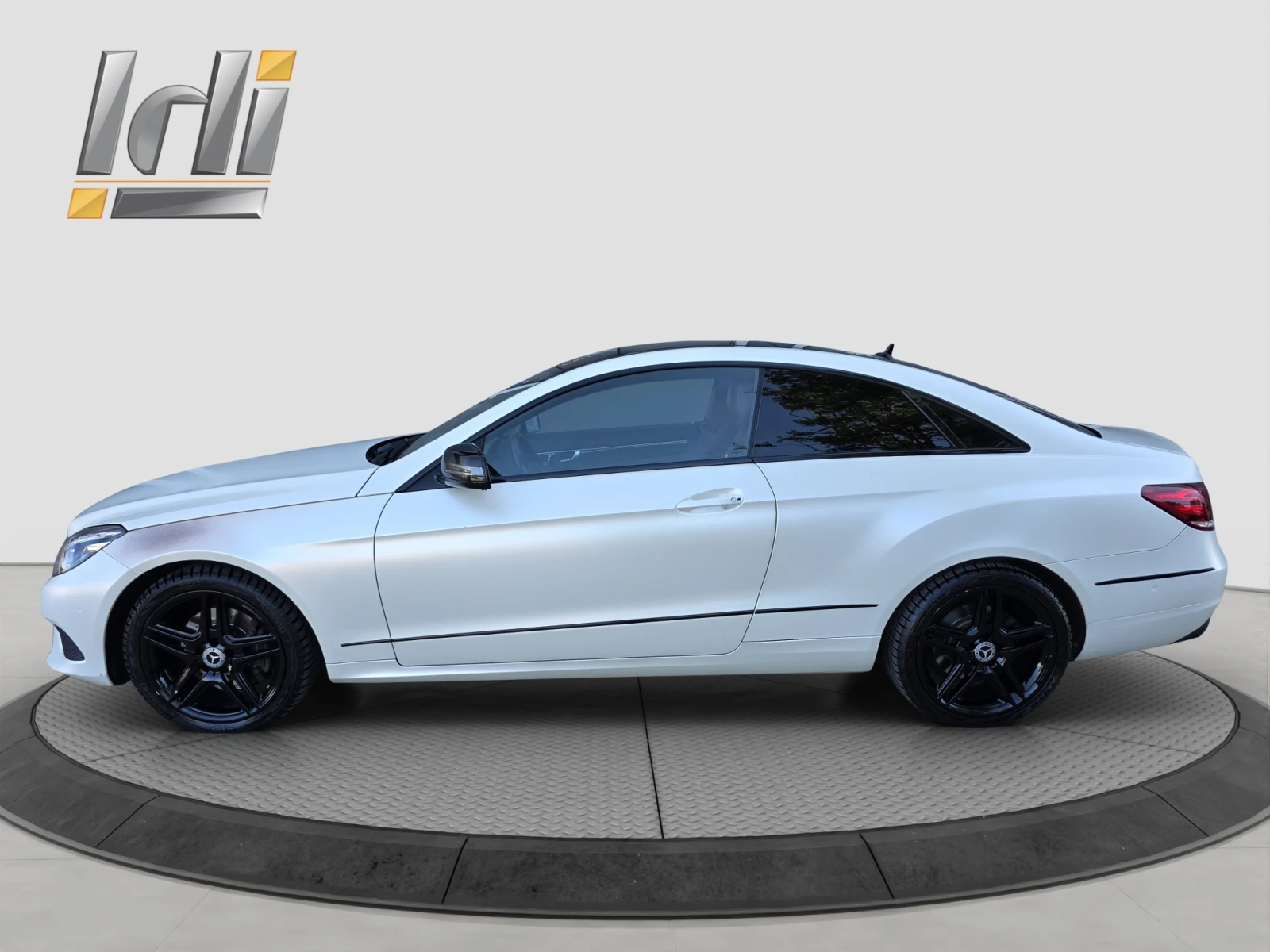 Mercedes-Benz E 350 Bluetec 9G tronic - изображение 3