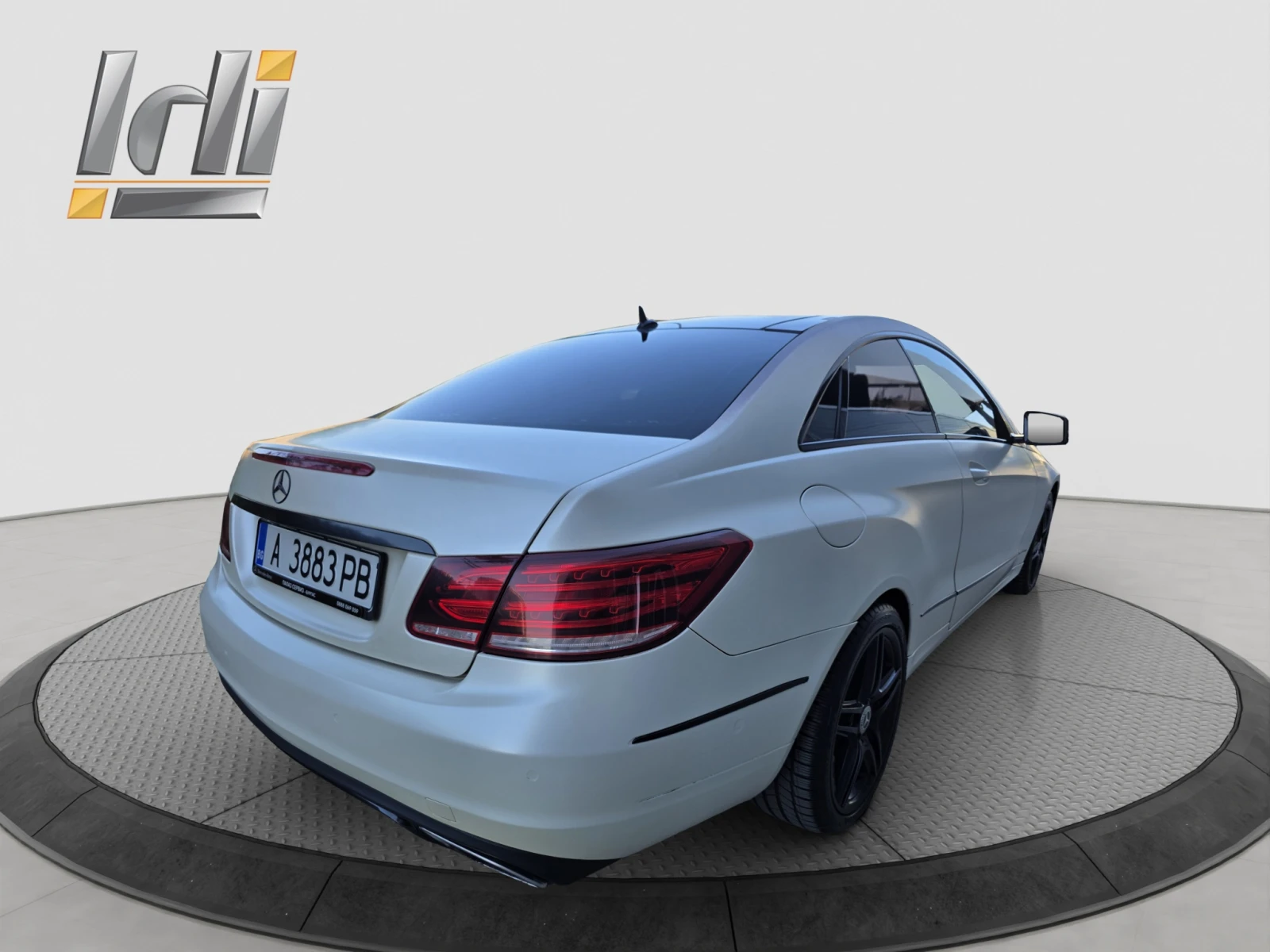 Mercedes-Benz E 350 Bluetec 9G tronic - изображение 6