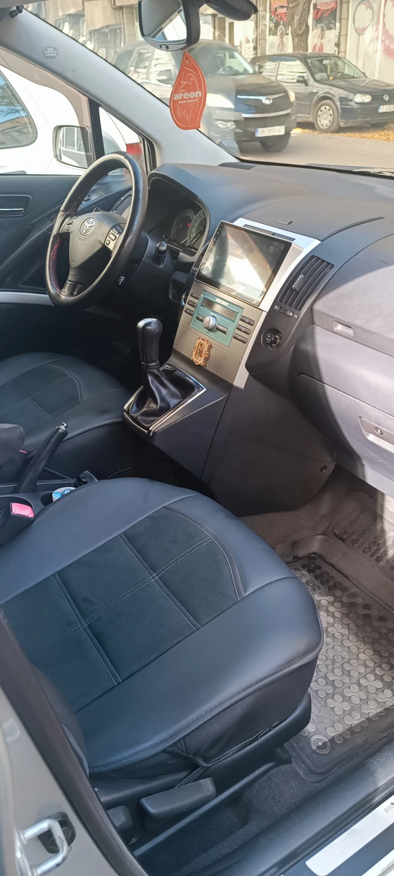 Toyota Corolla verso 2.2D4D - изображение 4