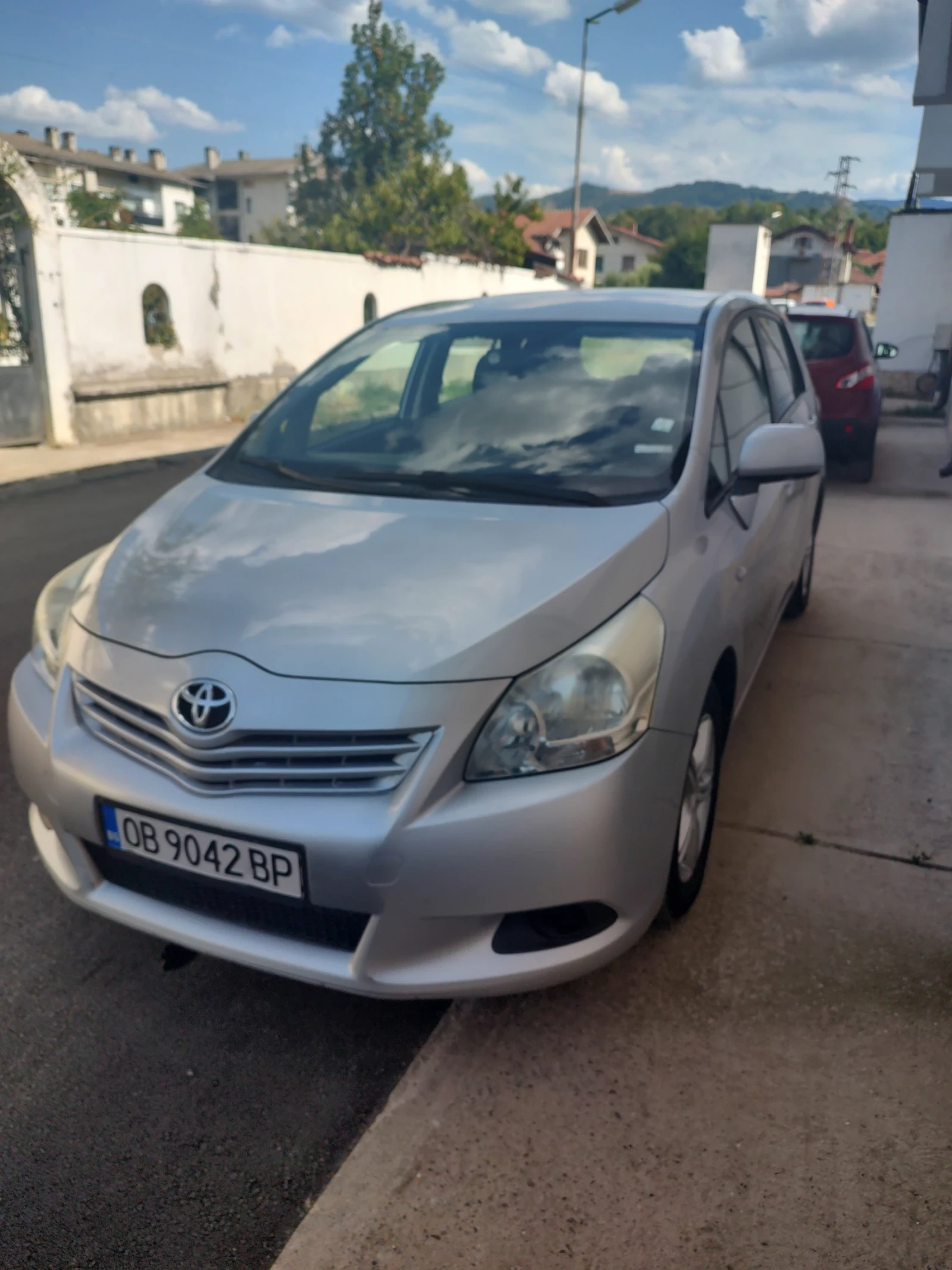 Toyota Corolla verso  - изображение 2