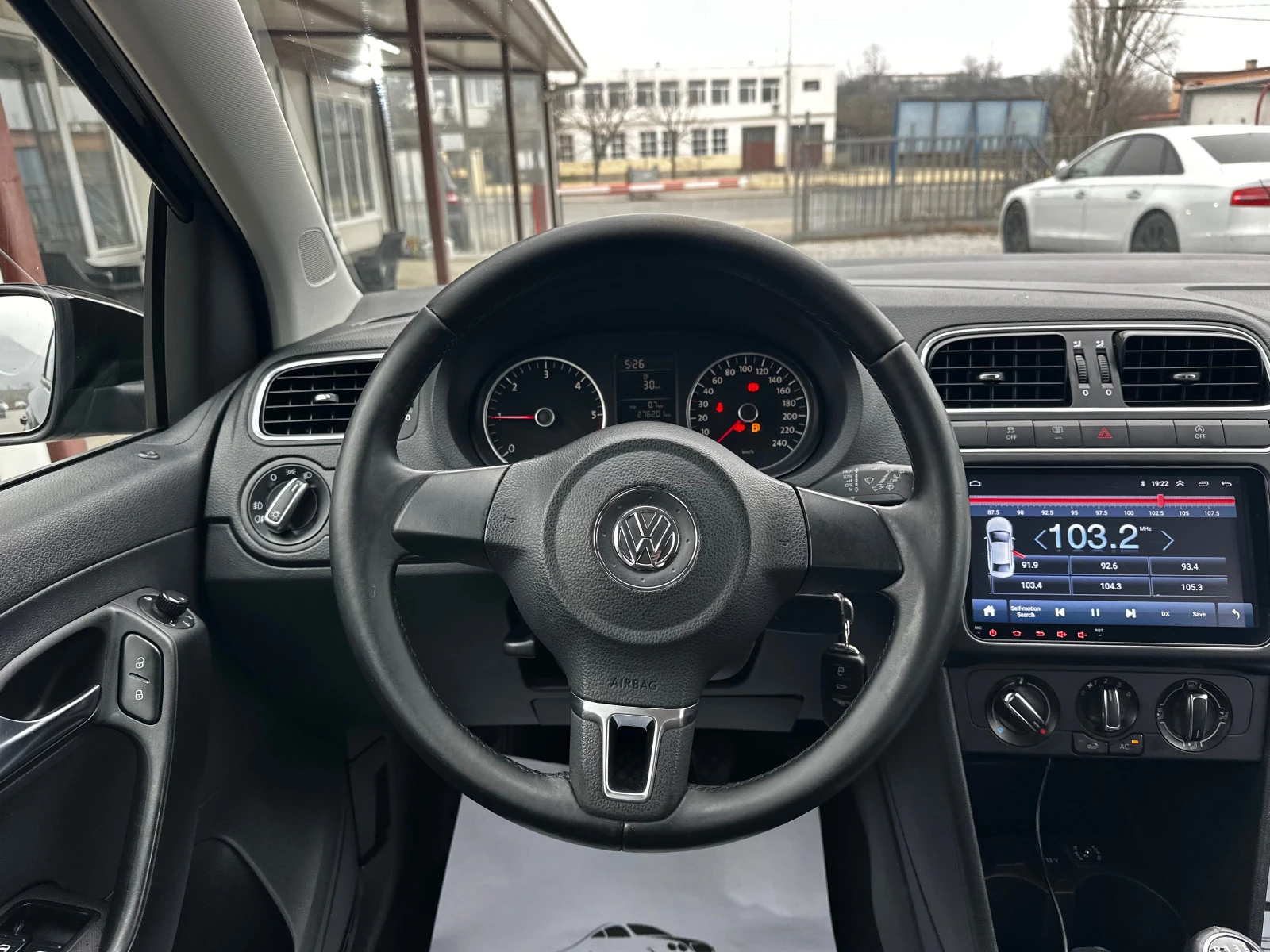 VW Polo 1.2TDI 75�.� ��������� | Mobile.bg � ����������� 11