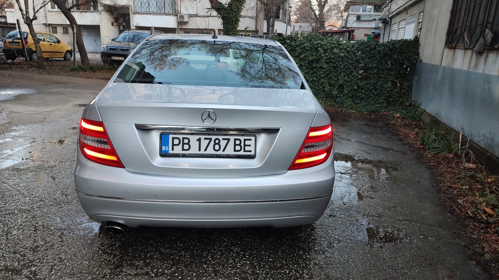 Mercedes-Benz C 200  - изображение 4