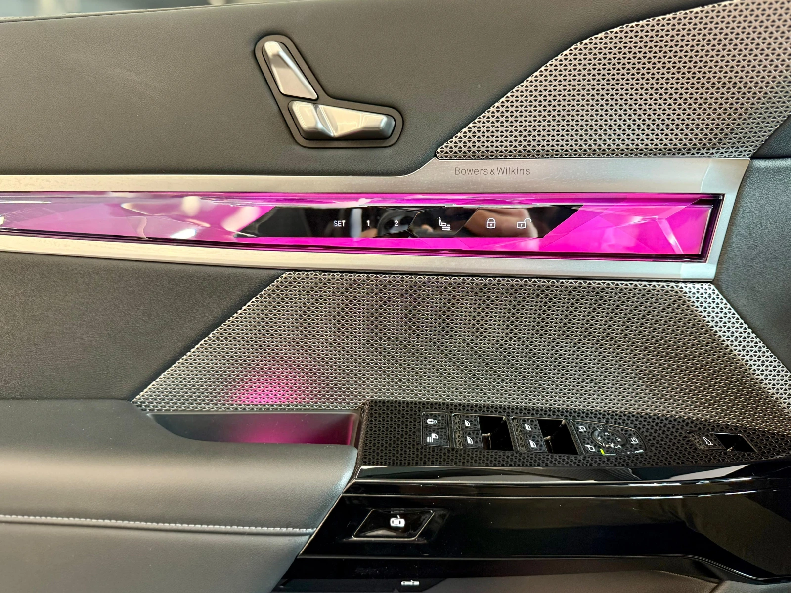 BMW 740 XDrive* Mpack* MildHybrid* Гаранционен* Лизинг - изображение 6