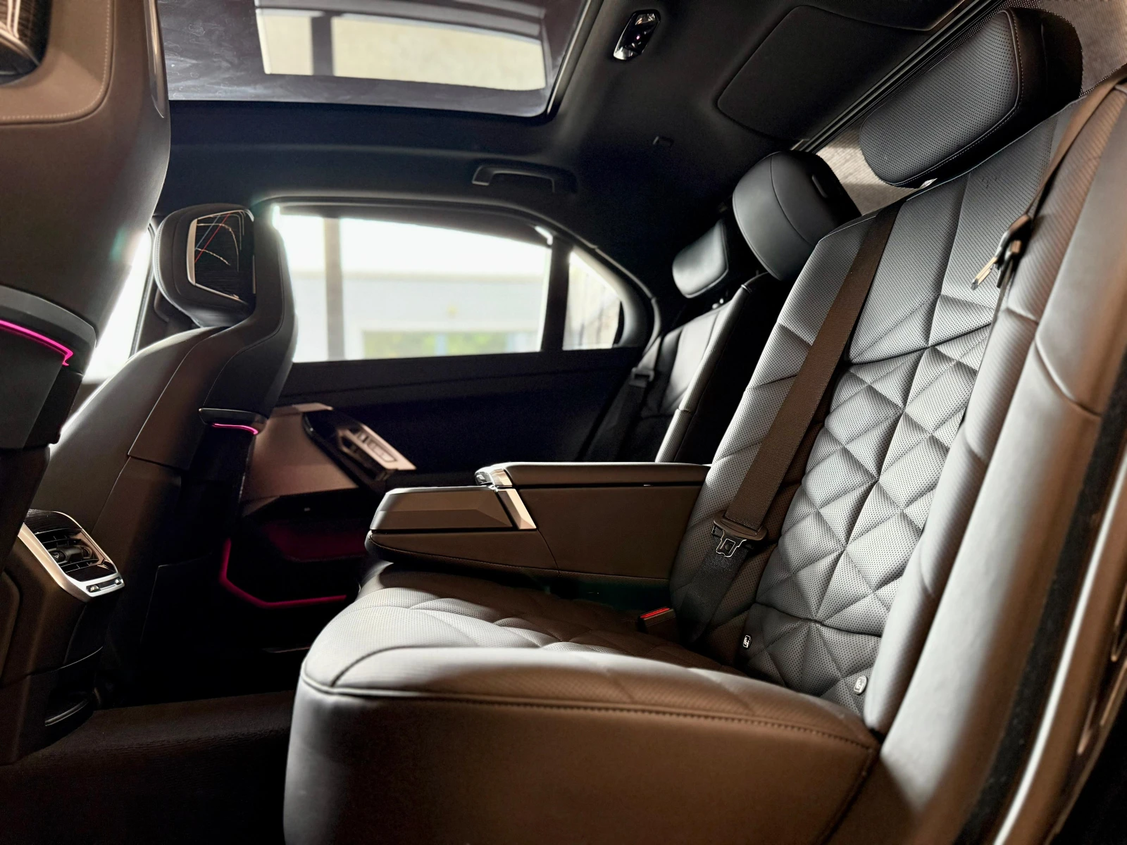 BMW 740 XDrive* Mpack* MildHybrid* �����������* ������ | Mobile.bg � ����������� 13