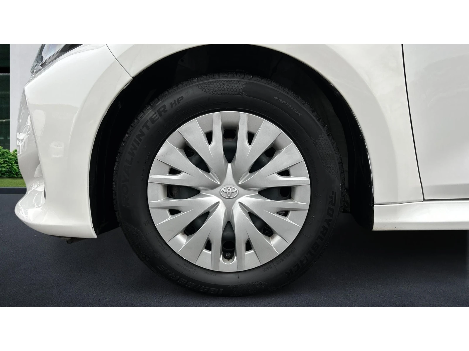 Toyota Yaris Месечна вноска от 225  , снимка 13 - Автомобили и джипове - 54055806