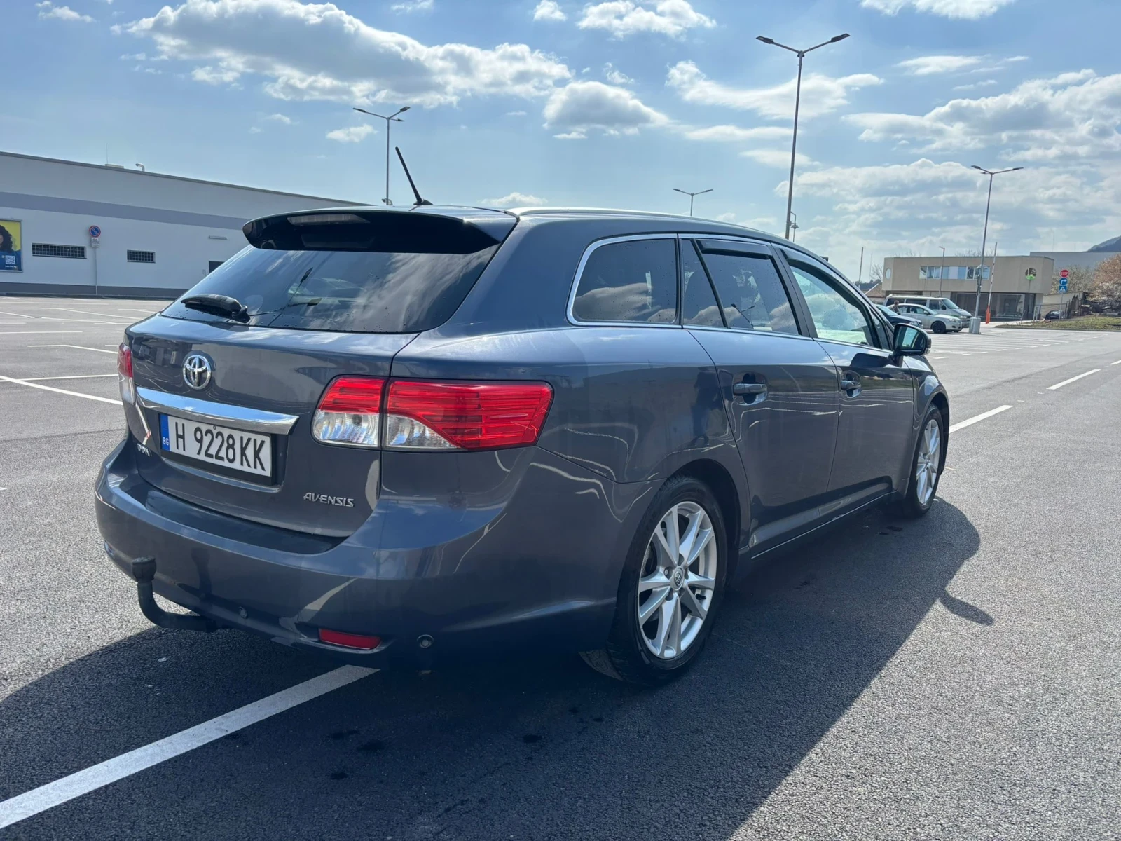 Toyota Avensis 2.2D4D EXECUTIVE , снимка 4 - Автомобили и джипове - 54064270