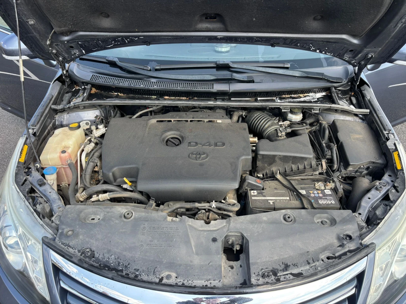 Toyota Avensis 2.2D4D EXECUTIVE , снимка 13 - Автомобили и джипове - 54064270