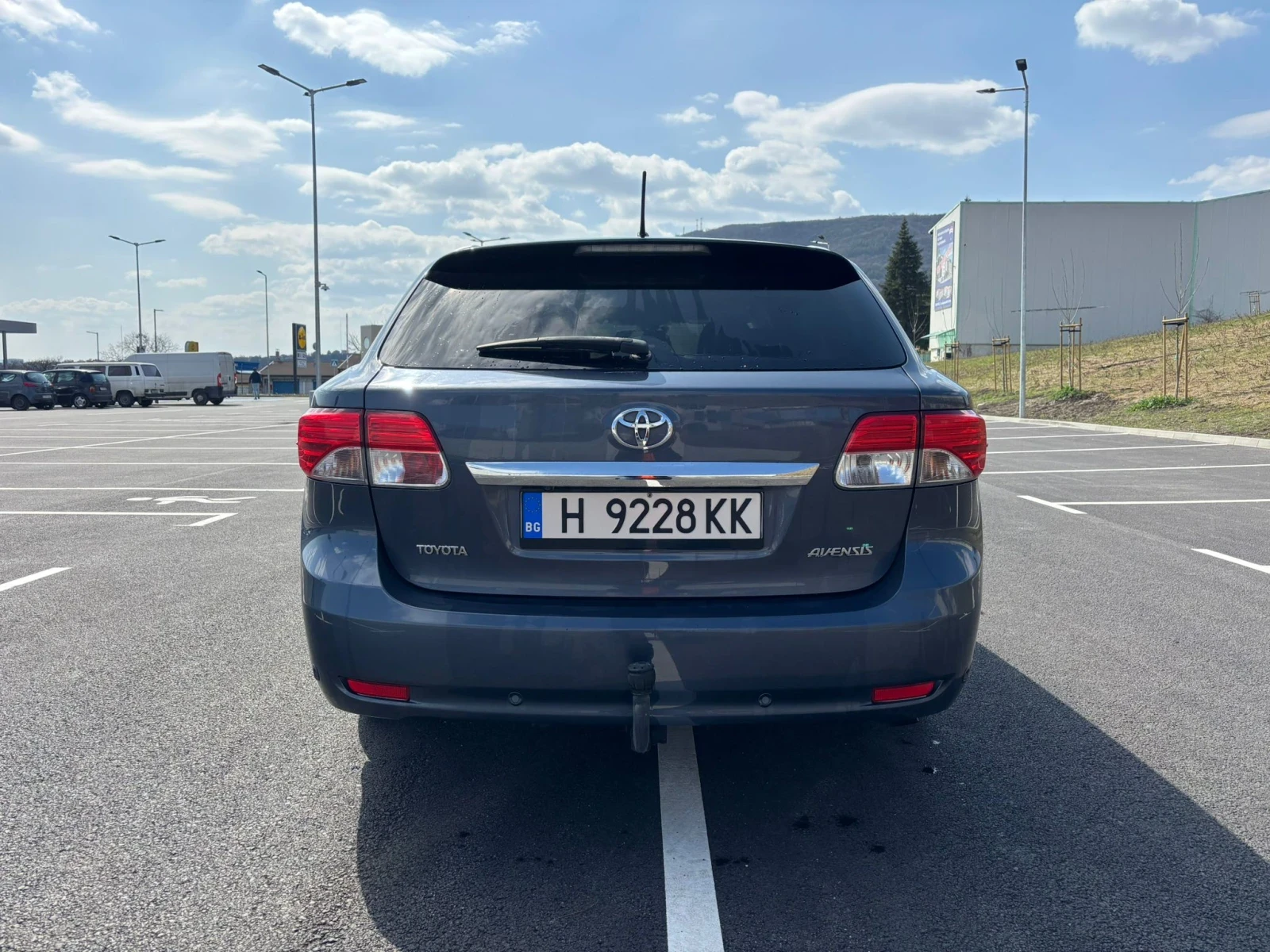 Toyota Avensis 2.2D4D EXECUTIVE , снимка 5 - Автомобили и джипове - 54064270