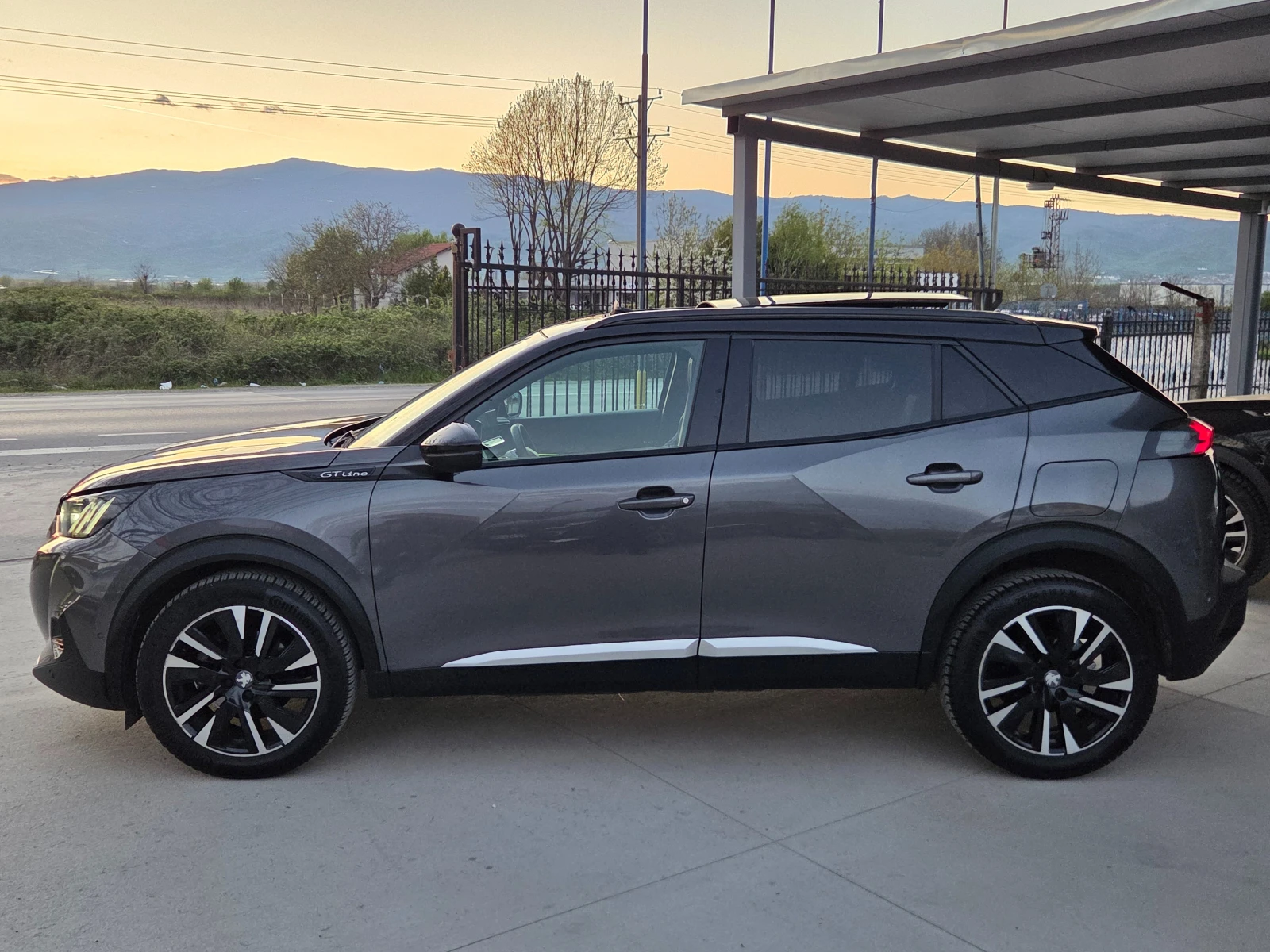 Peugeot 2008 1.5 HDI* GT-LINE* PANORAMA* PAMET* FACOL* , снимка 5 - Автомобили и джипове - 54101208