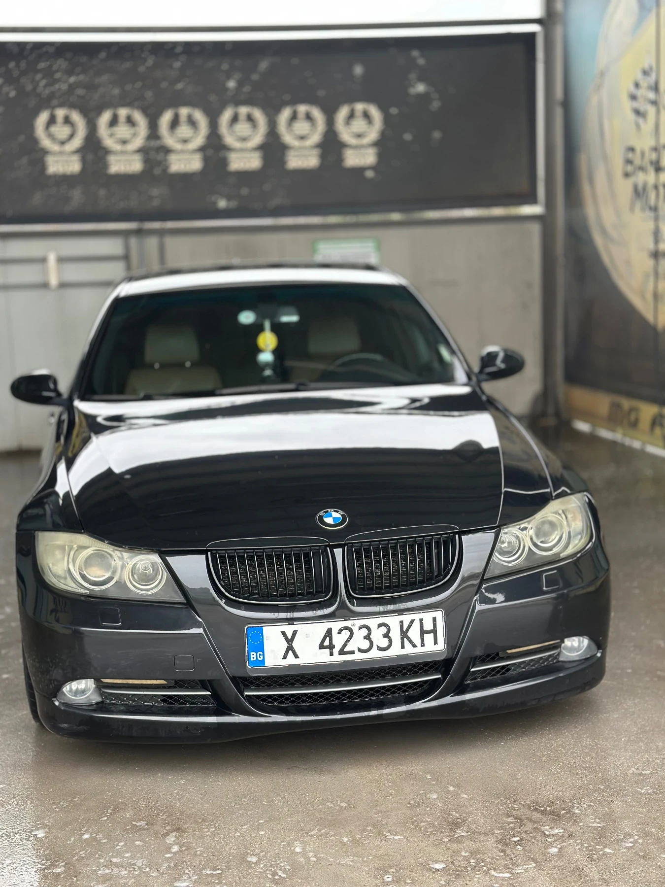 BMW 330 330i