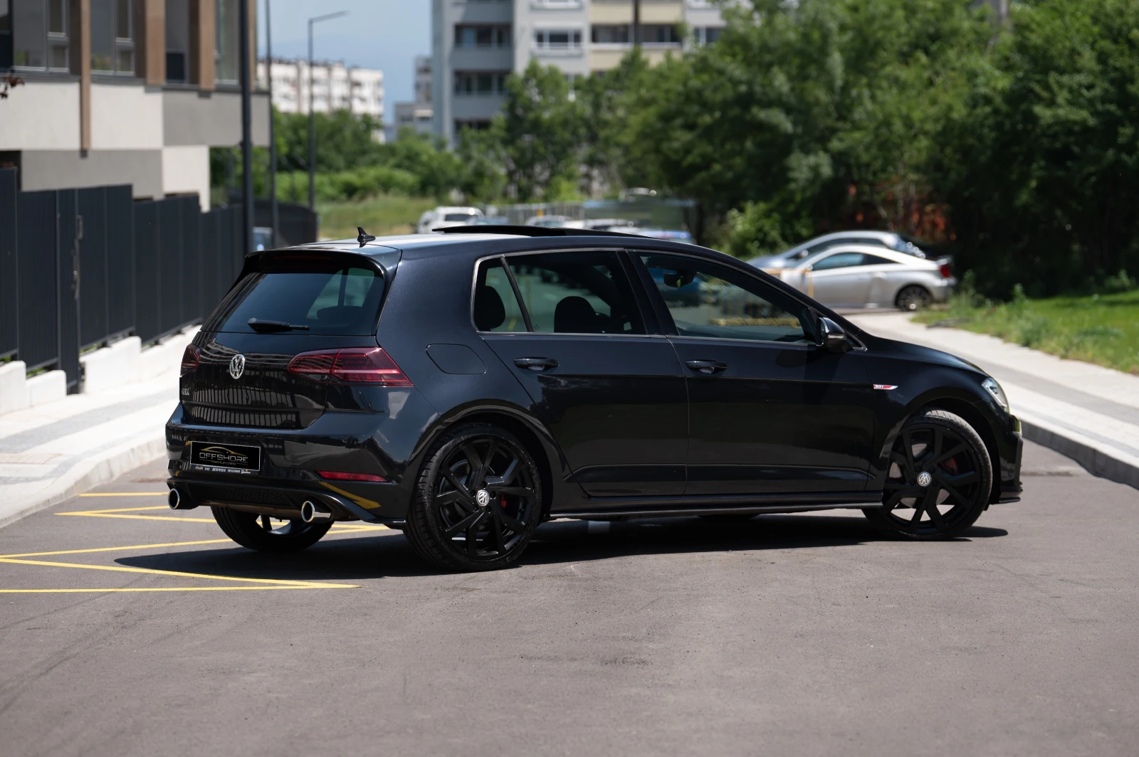 VW Golf GTI* 7.5* APR TUNING* ЛИЗИНГ* ГАРАНЦИЯ, снимка 4 - Автомобили и джипове - 54848678