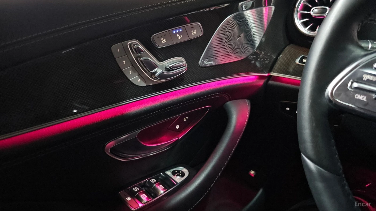 Mercedes-Benz CLS 400 d/4MAITC/AMG-LINE/BURMESTER/360CAMERA, снимка 12 - Автомобили и джипове - 55615298
