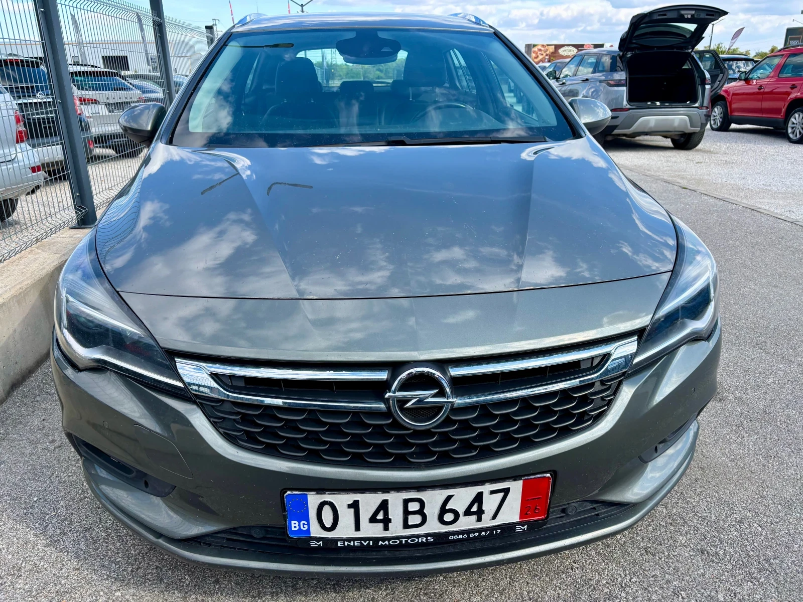 Opel Astra 1.6CDTI, снимка 2 - Автомобили и джипове - 56294087