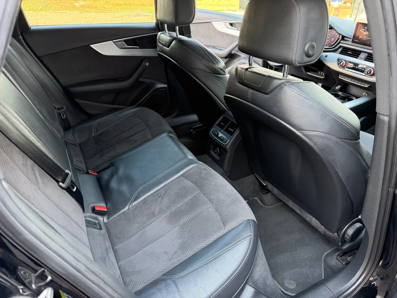 Audi A4 2.0 TDI, 150hp, 3x-s line, Matrix, снимка 9 - Автомобили и джипове - 56558371