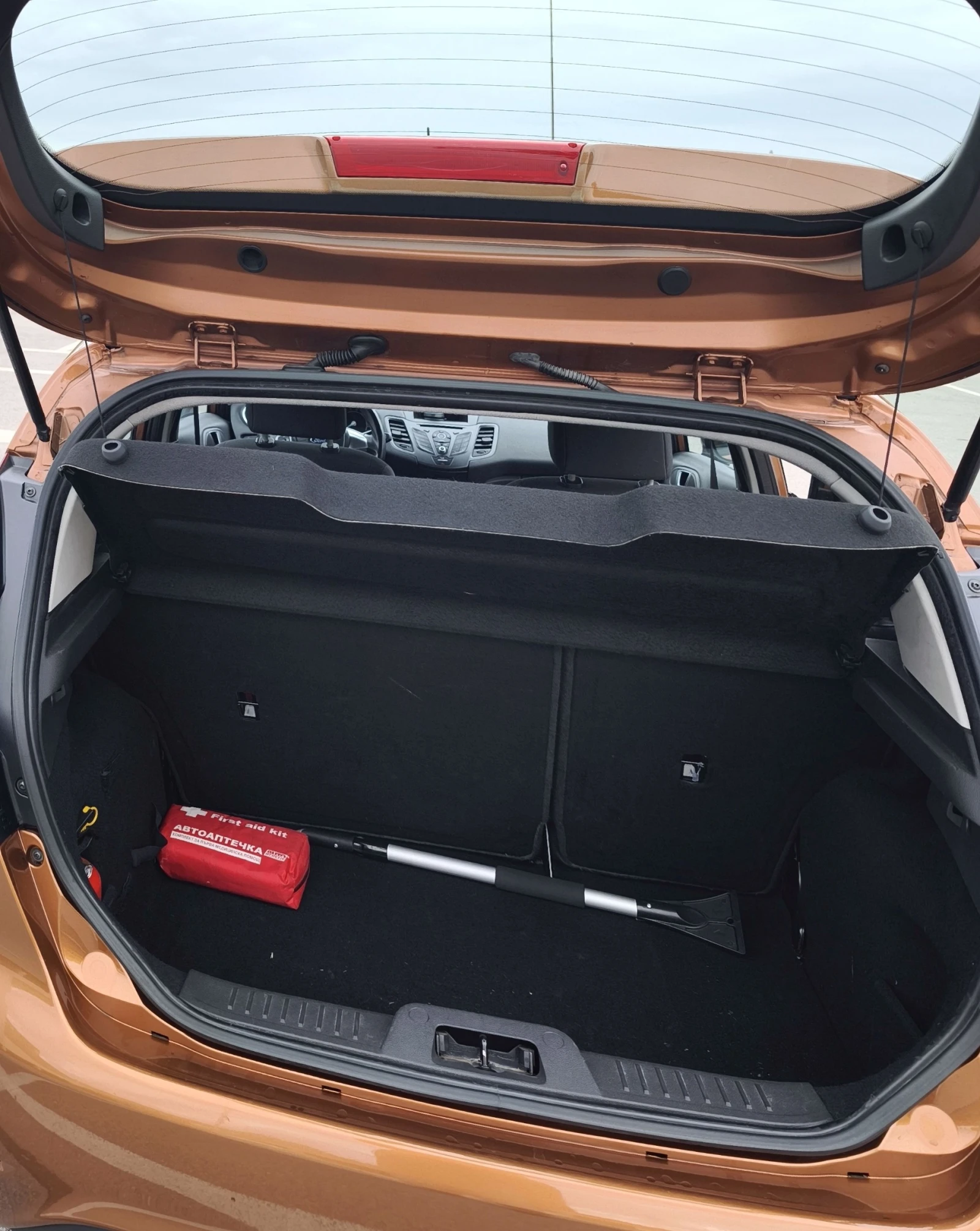 Ford Fiesta, снимка 10 - Автомобили и джипове - 56498536