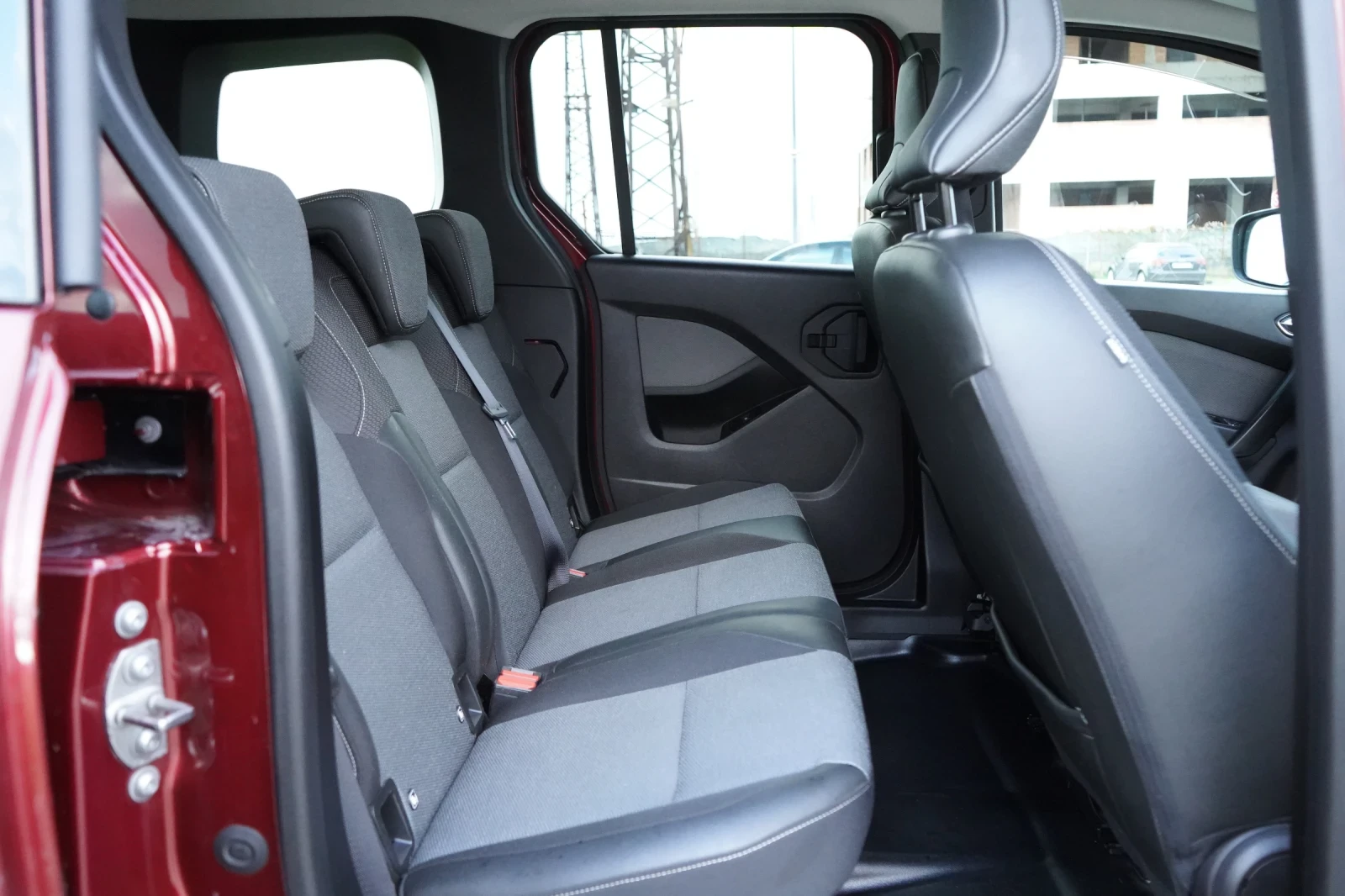 Renault Kangoo 1.5 DCI* CAMERA* KEYLESS* NAVI* ��������* CARPLAY | Mobile.bg � ����������� 14