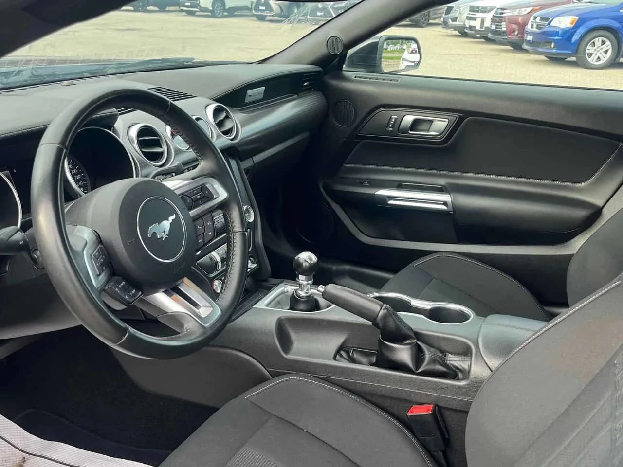 Ford Mustang, снимка 5 - Автомобили и джипове - 56690115
