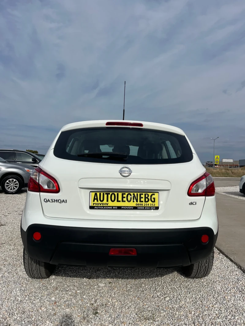 Nissan Qashqai 1.5 dCI, снимка 5 - Автомобили и джипове - 51678187
