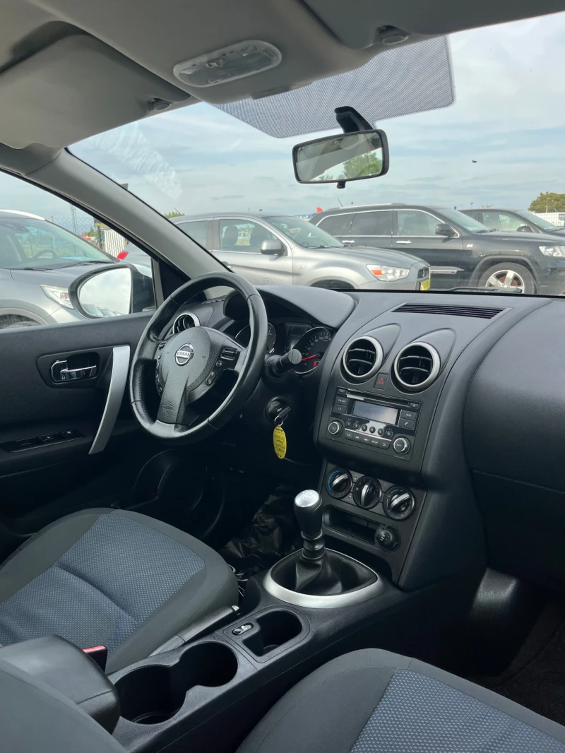 Nissan Qashqai 1.5 dCI, снимка 10 - Автомобили и джипове - 51678187