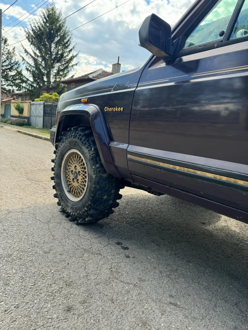 Jeep Cherokee, снимка 4 - Автомобили и джипове - 52347239