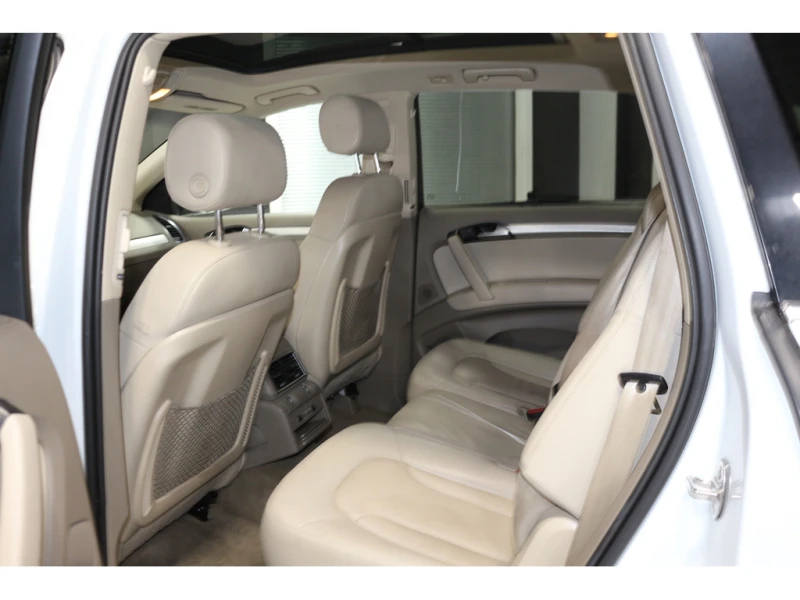 Audi Q7 QUATTRO* SPORT* BLIND SPOTS* NAVI* CAM* 7 местен, снимка 16 - Автомобили и джипове - 53407434