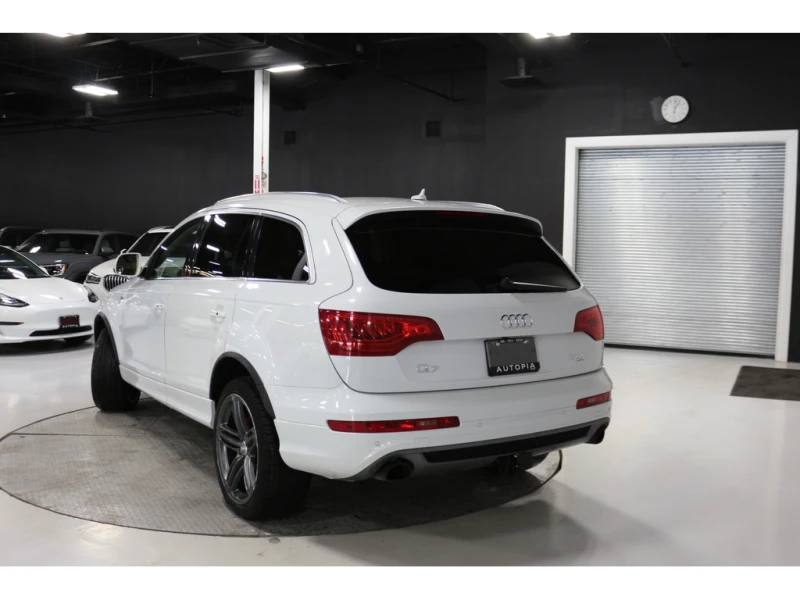 Audi Q7 QUATTRO* SPORT* BLIND SPOTS* NAVI* CAM* 7 местен, снимка 6 - Автомобили и джипове - 53407434