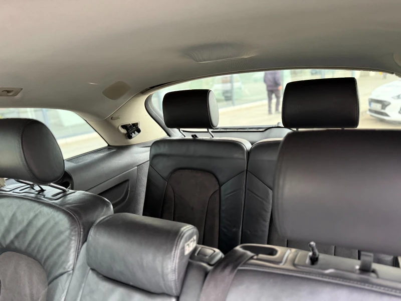 Audi Q7 6 МЕСЕЦА ГАРАНЦИЯ/3.0TDI 233к.с. 7Места/BOSE, снимка 9 - Автомобили и джипове - 53430922