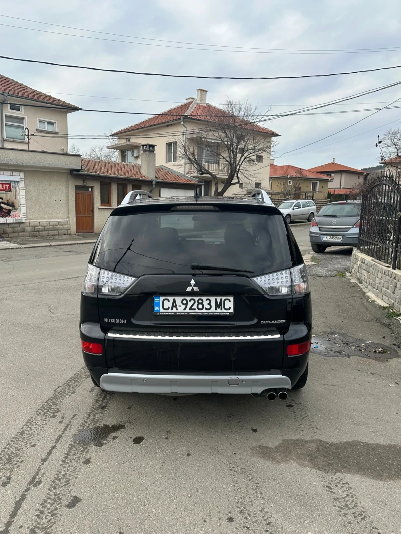 Mitsubishi Outlander, снимка 5 - Автомобили и джипове - 53478360