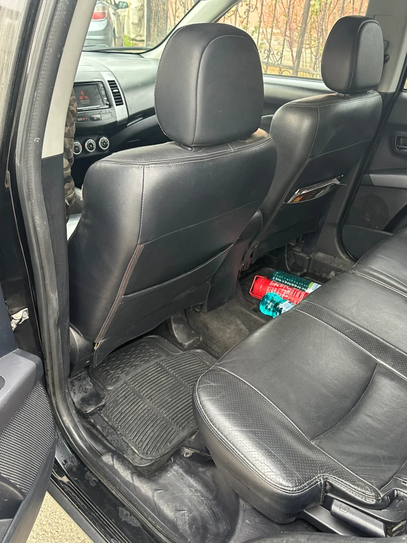 Mitsubishi Outlander, снимка 10 - Автомобили и джипове - 53478360