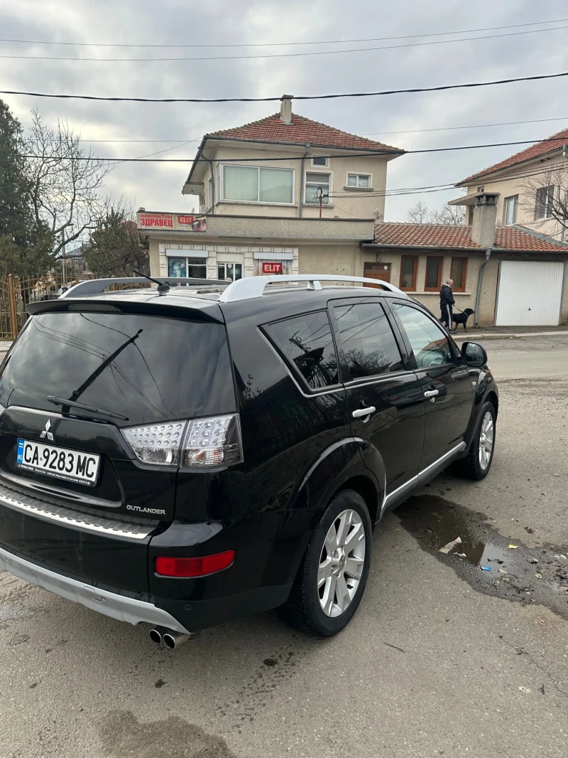Mitsubishi Outlander, снимка 4 - Автомобили и джипове - 53478360