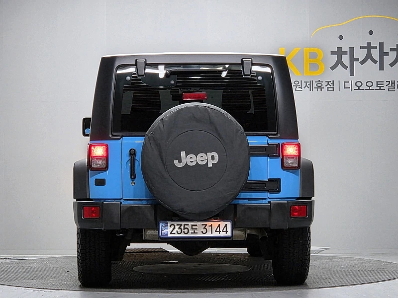 Jeep Wrangler 3.6* КРАЙНА ЦЕНА, снимка 4 - Автомобили и джипове - 55367049