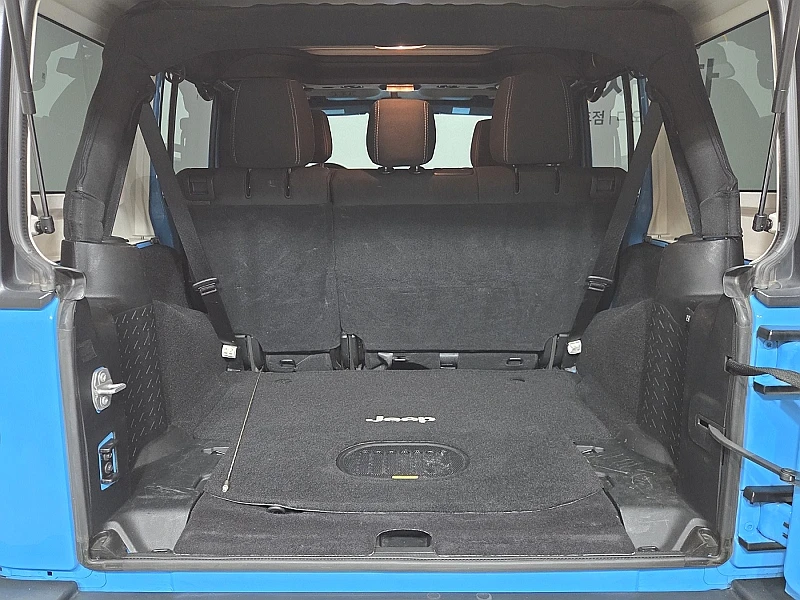 Jeep Wrangler 3.6* КРАЙНА ЦЕНА, снимка 16 - Автомобили и джипове - 55367049