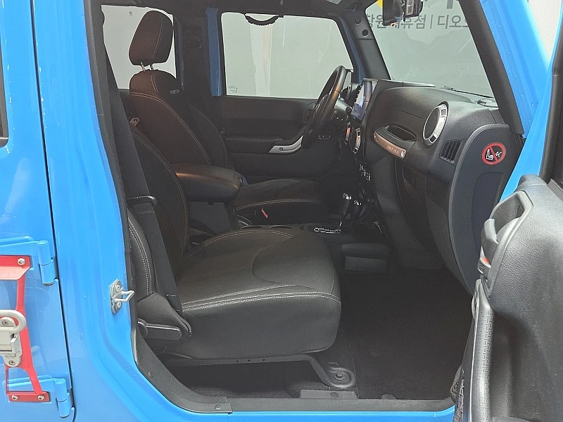Jeep Wrangler 3.6* КРАЙНА ЦЕНА, снимка 13 - Автомобили и джипове - 55367049