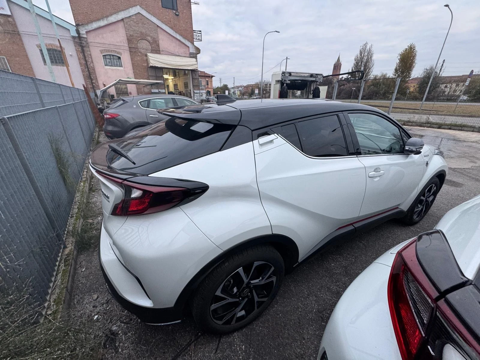 Toyota C-HR (КАТО НОВА)^(ХИБРИД) - изображение 4