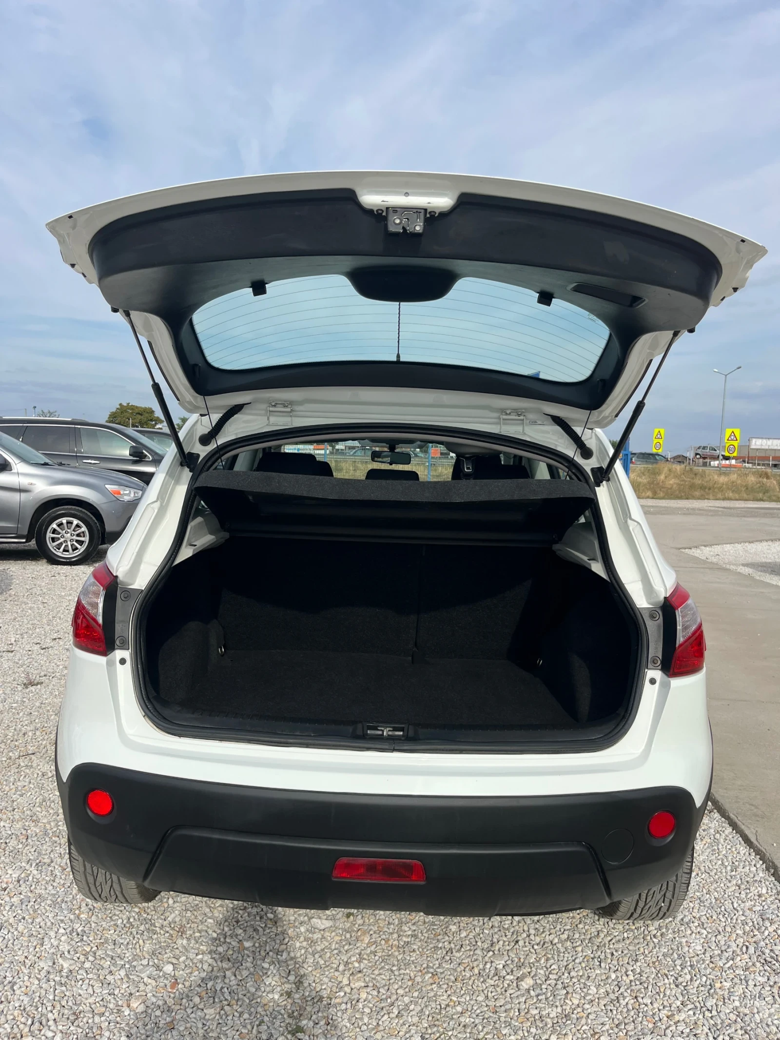 Nissan Qashqai 1.5 dCI | Mobile.bg   11